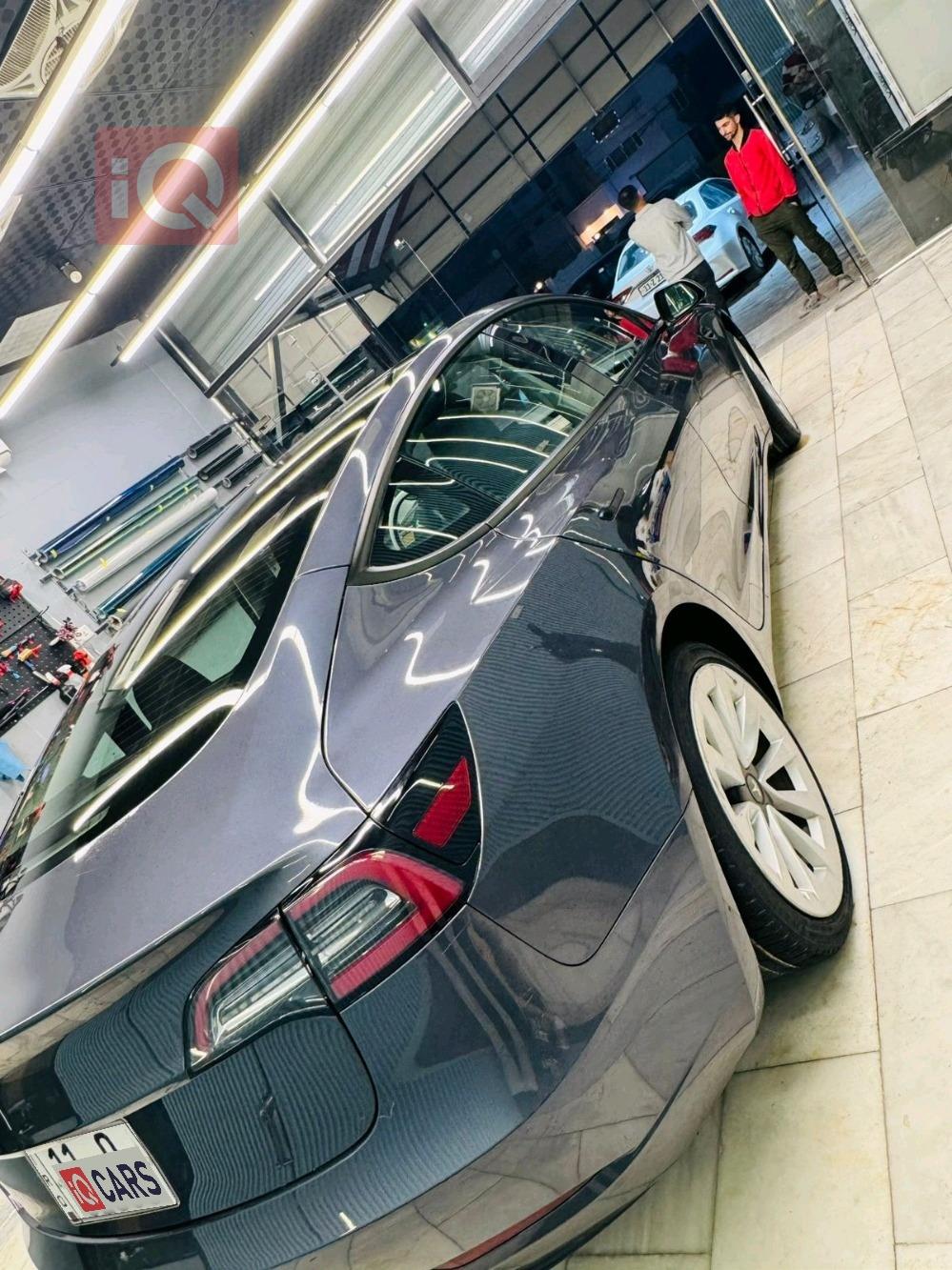 تسلا موديل 3